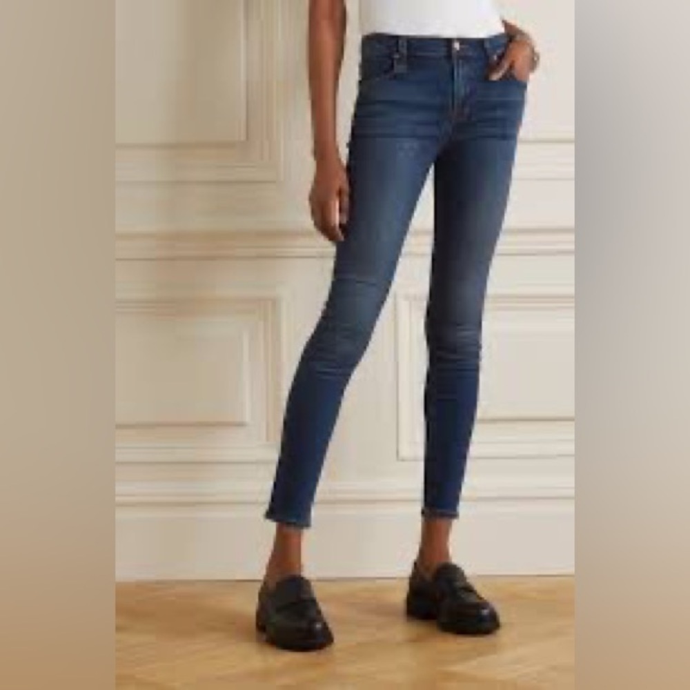 466- J Brand NWOT Mick Dark Blue Tapered Leg Jean, Size 28